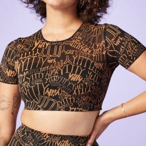 NWOT YITTY Mesh Me smoothing logo short sleeve crop top size XS Iconic Black/tan